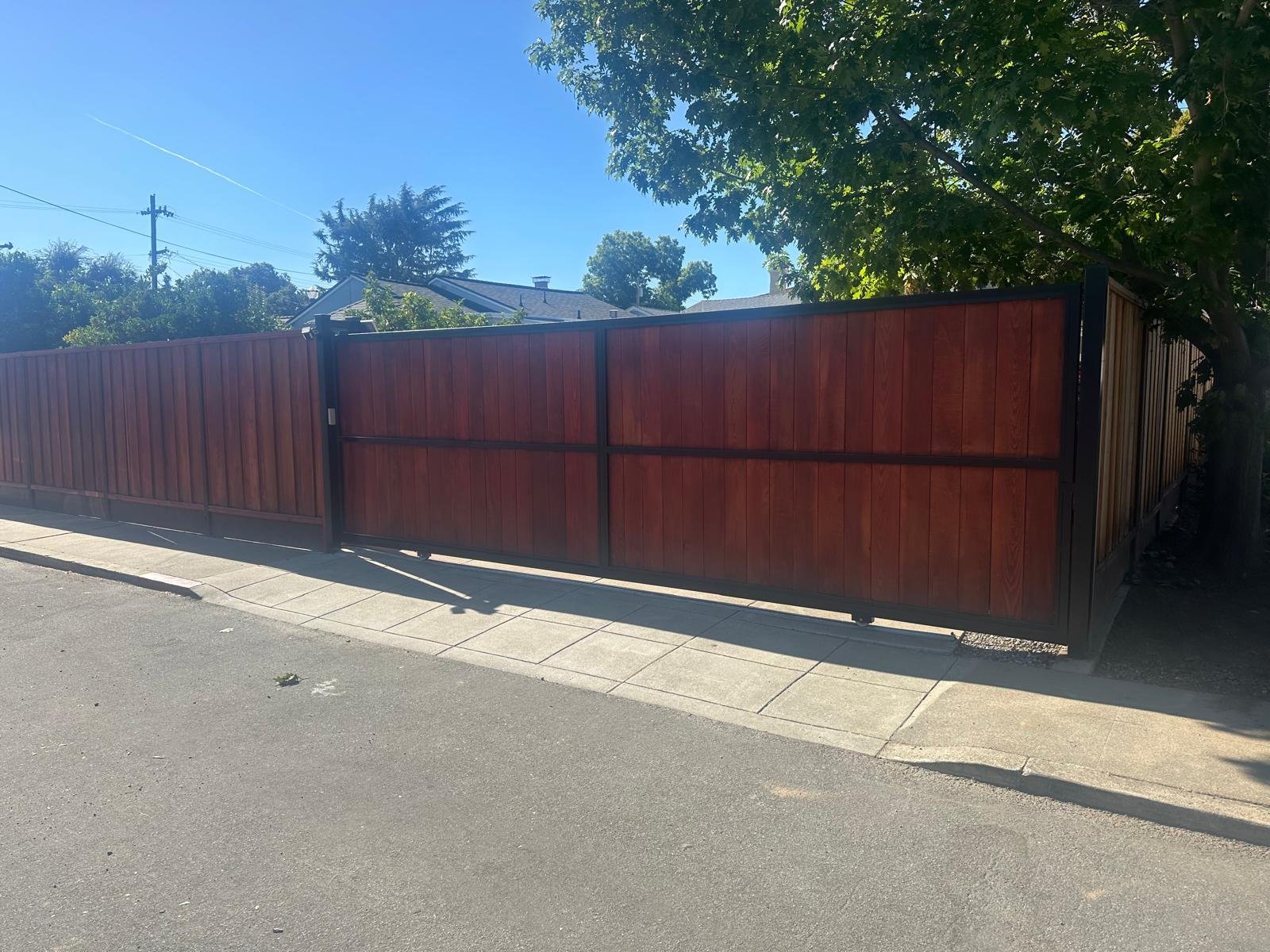 wooden-fence-and-iron-gate